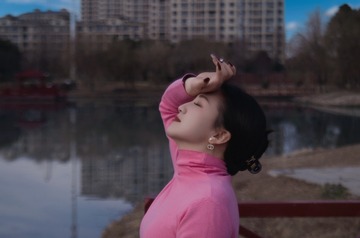 001