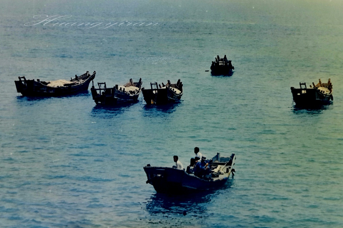 三十年前的老渔船