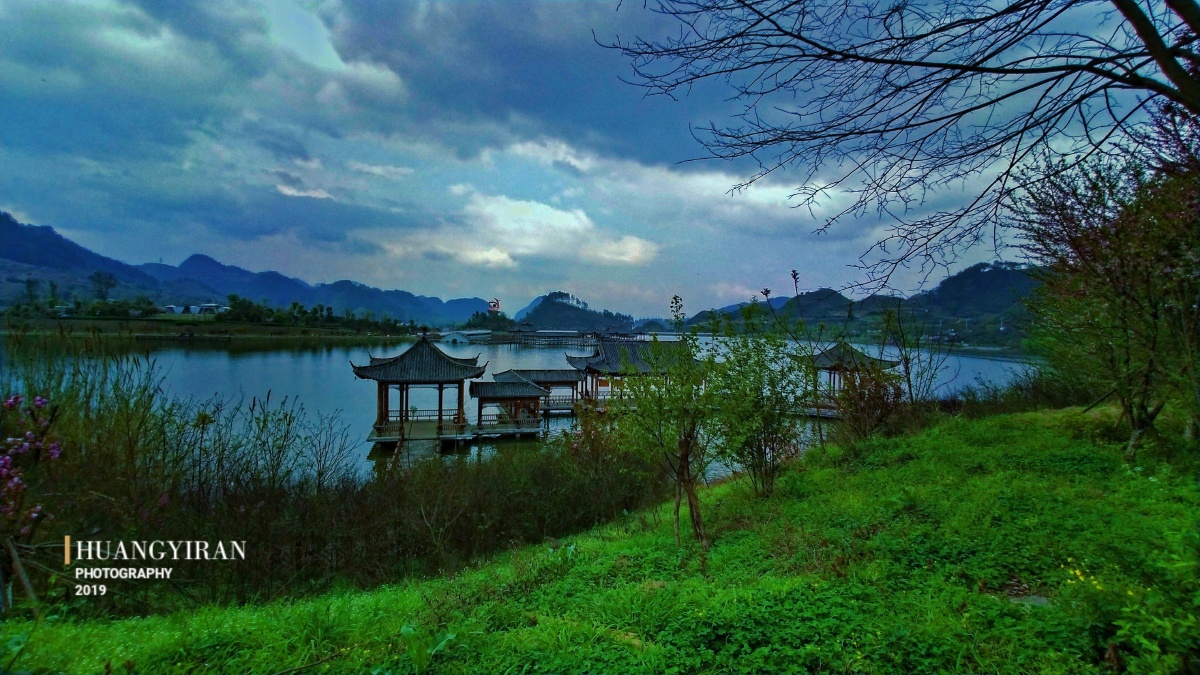 黔南布依族苗族自治州首府都匀市杉木湖中央公园景色