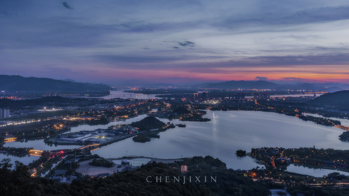 全景式观赏湘湖最佳观景位一览亭放眼景观汇聚千顷湘湖尽收眼底定山