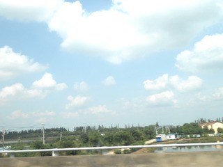 F8EE9012-81C7-4B00-992A-3EF1DD0AFF5C/L0/001
