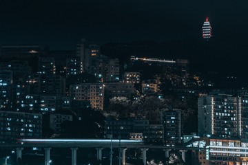 123605