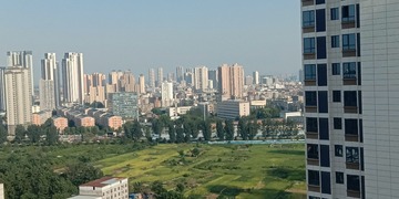 993480