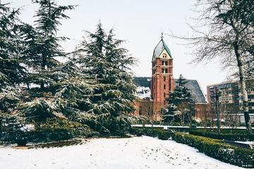 雪后西岸教堂