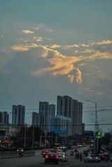 90747