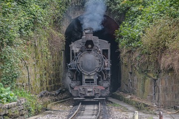 549933