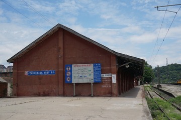 308459