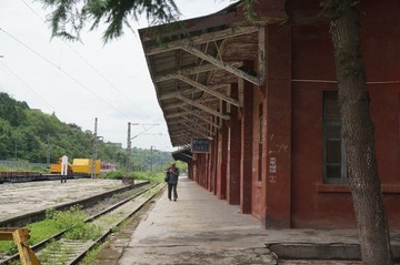 308480