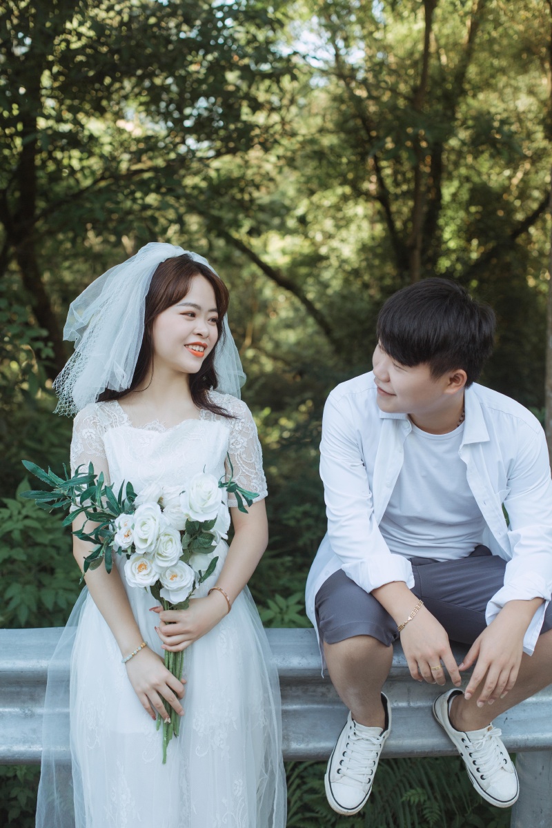 森系北海旅拍婚纱照情侣照个人写真
