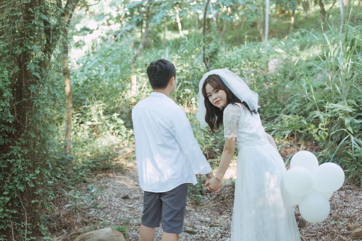 森系北海旅拍婚纱照情侣照个人写真