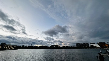 50E23693-564B-487A-A3DA-8025FC11F0DF/L0/001