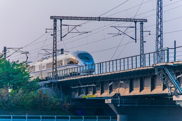 95716