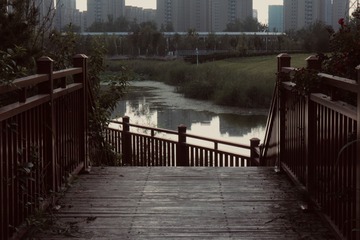 D09B04B7-75CC-4767-AC49-FA4F9E81E217/L0/001