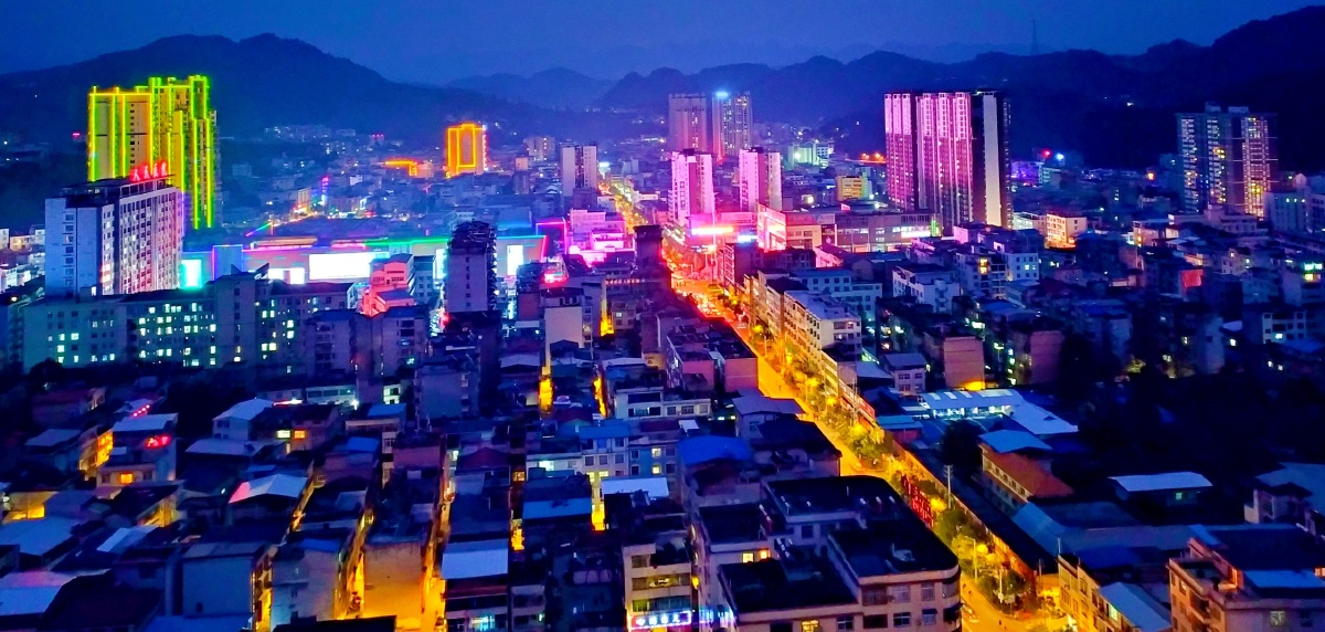 手机拍夜景建始县城