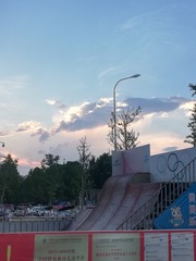 540989