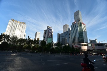 992682