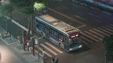 507753