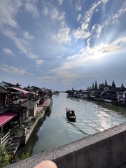 717CD56A-7774-446E-B339-E767799629FD/L0/001