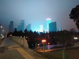 525375