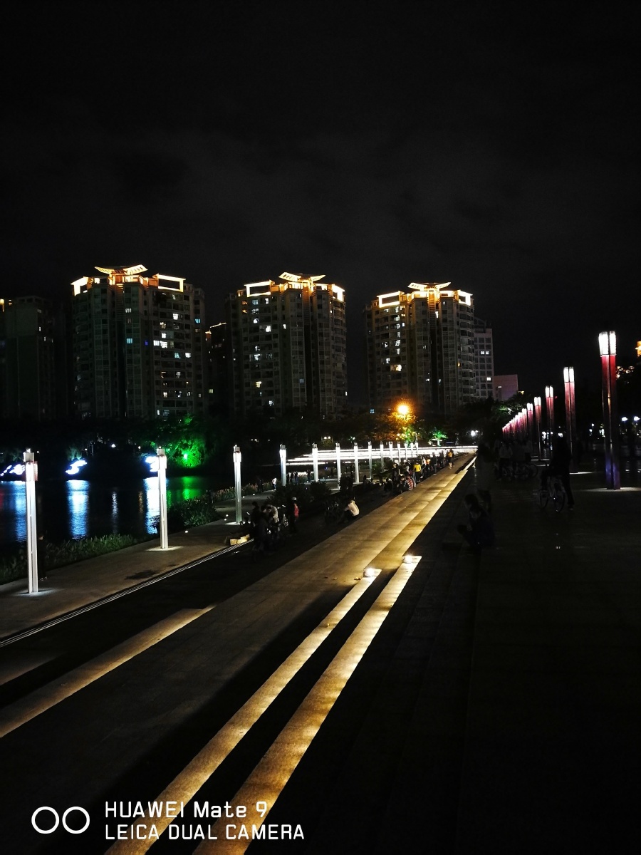 阳江鸳鸯湖夜景