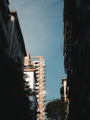 269943