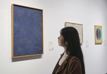 164051