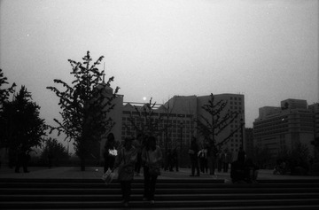 沙尘天气，白日，傍晚。