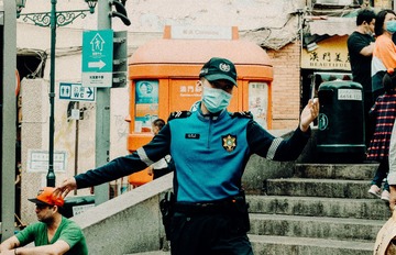 1302414