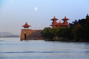 东湖