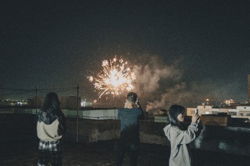 001