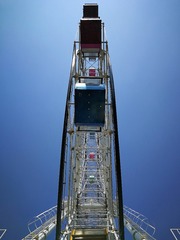 2136425