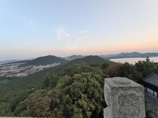 1000010943