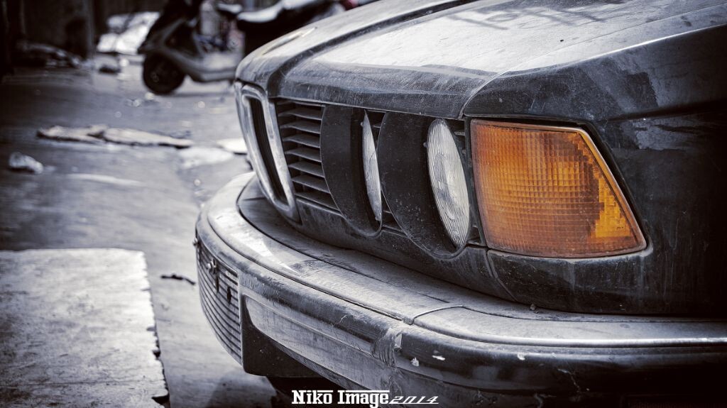 BMW 735 E32