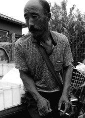 卖菜大叔