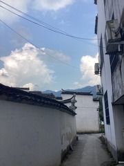 D64B658E-560B-4242-A1DD-F3D3EE2DAA7D/L0/001