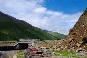 EB5F1DF0-17AB-45D0-9347-F876D22805AE/L0/001