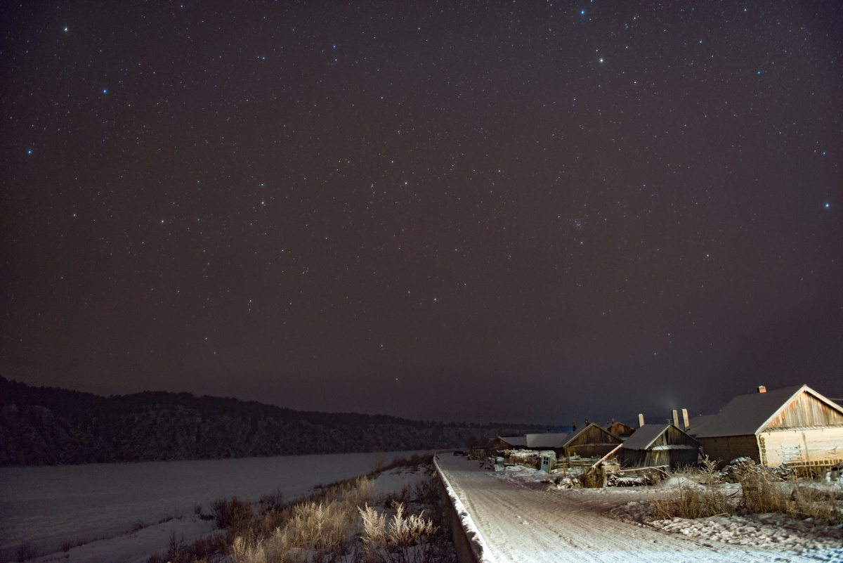 黑龙江漠河北红村的星空