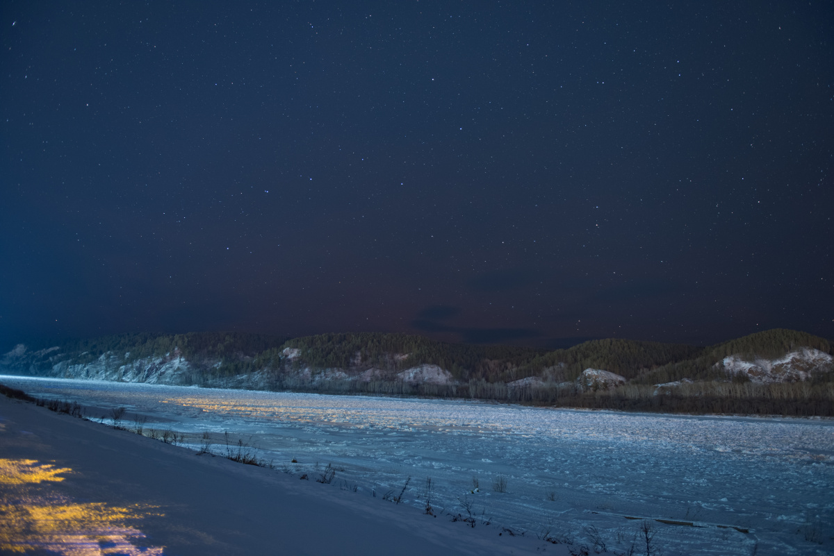 黑龙江漠河北极村的星空冬天