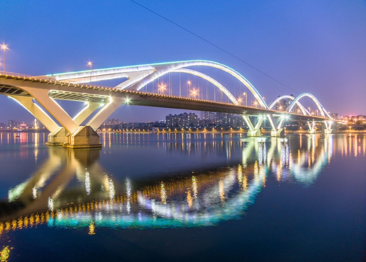 广雅大桥夜景