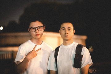 001