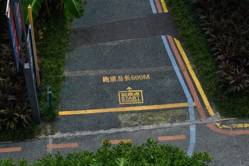 E730A387-6FC4-44BB-A40A-E26D600D12B7/L0/001