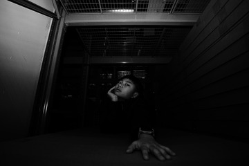 001