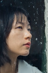 13086