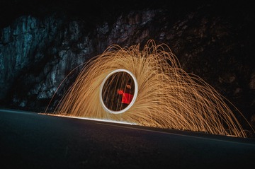 959575