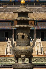 128641