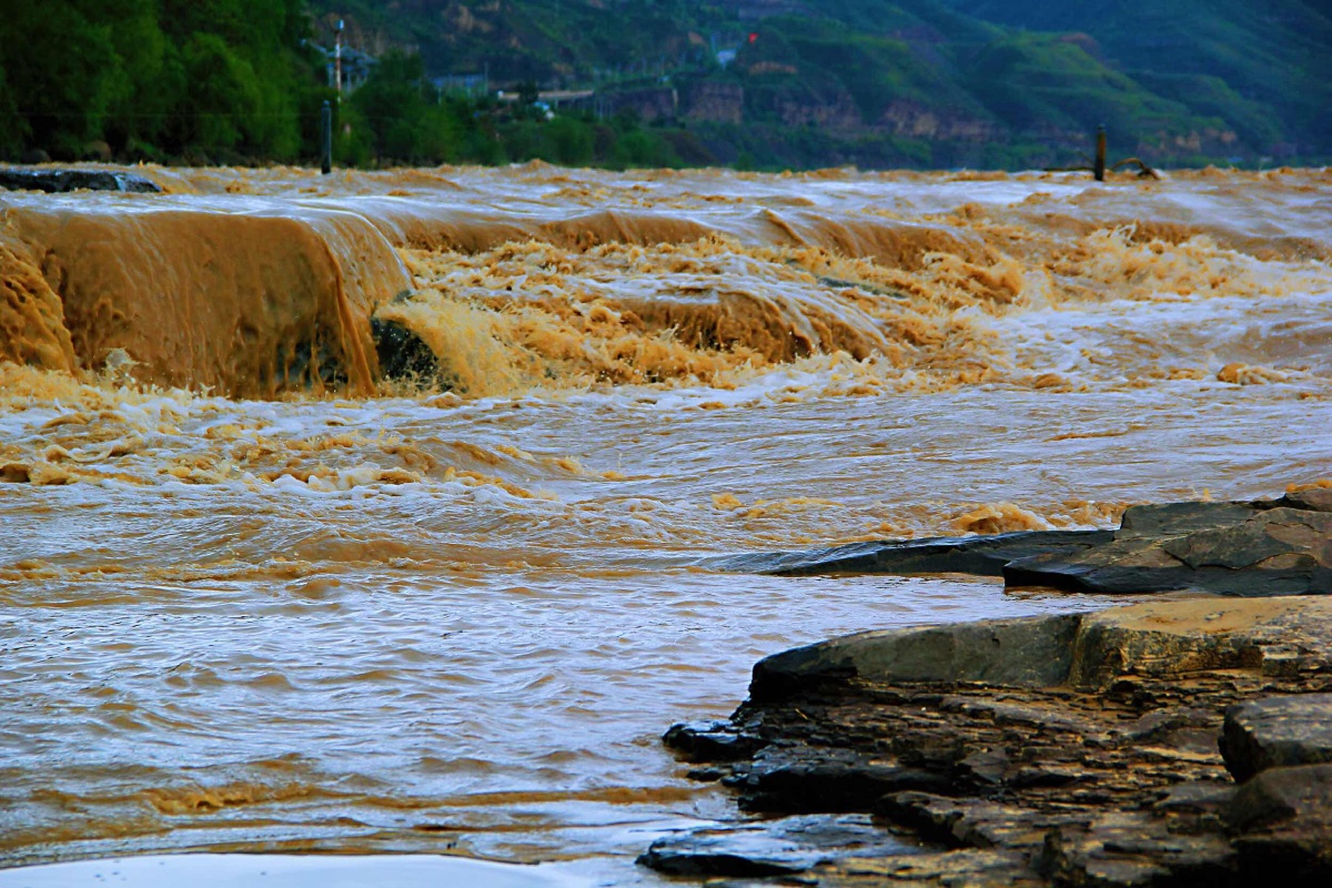 壶口瀑布 - 老头与老车 - 图虫网 - 优质摄影师交流社区