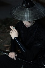 001