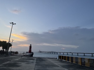 84B90F30-87C2-46DF-AD27-43245D4BD26A/L0/001