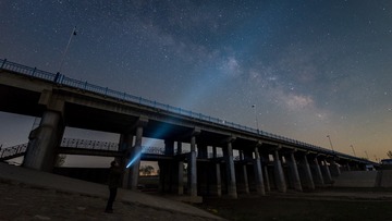 001