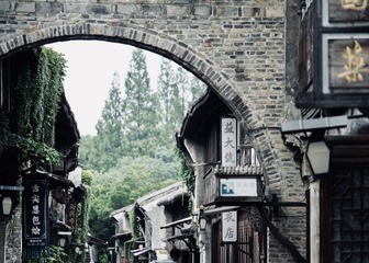 3480F156-F225-4E97-800C-214E44EF0445/L0/001